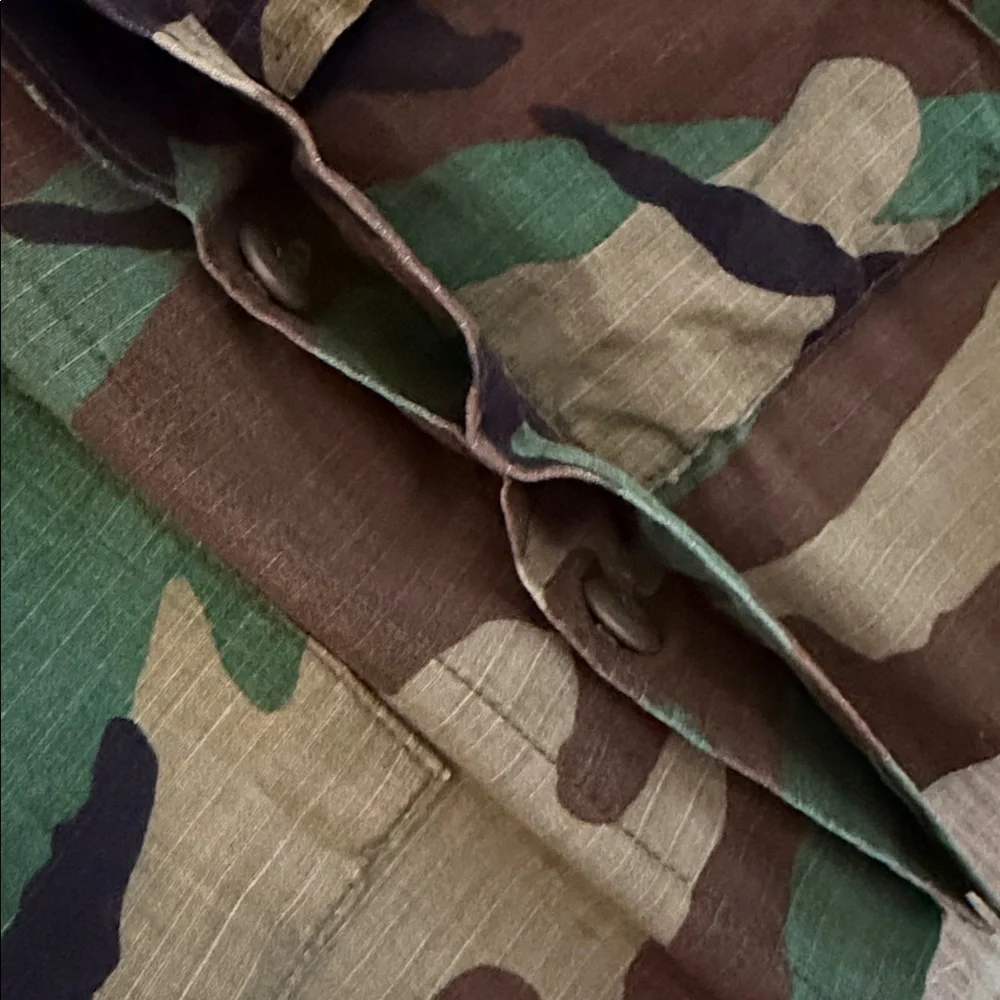 VIN•TAGÉ Custom Camo Vest - Picture 10 of 17